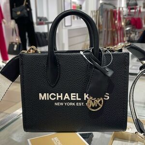 MICHAEL KORS
Mirella Extra-Small XS Shopper XBody Crossbody Bag
NWT